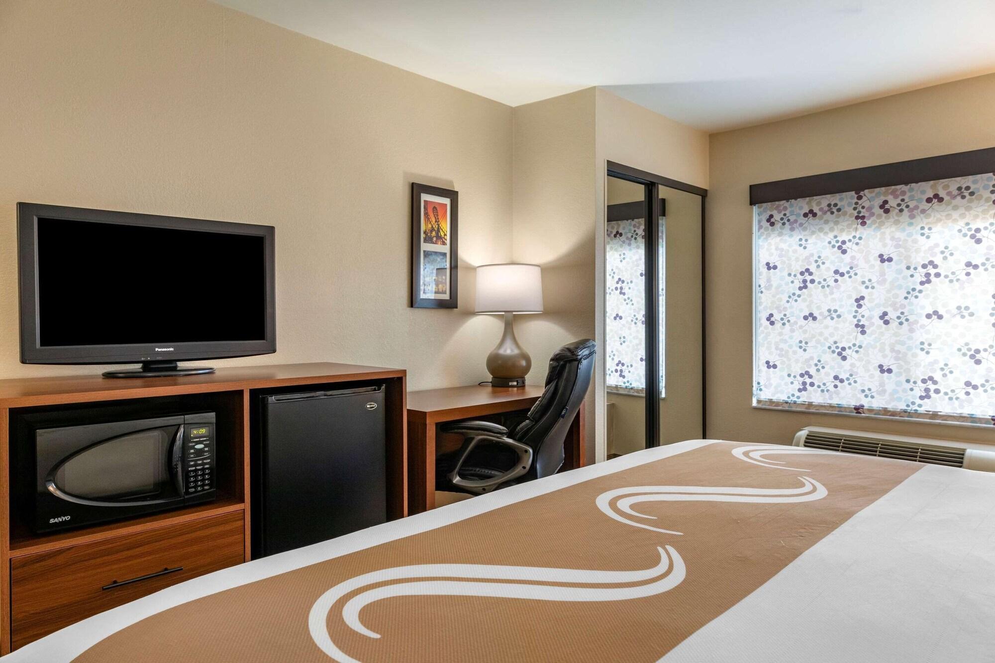 Quality Inn Placentia Anaheim Fullerton Bagian luar foto