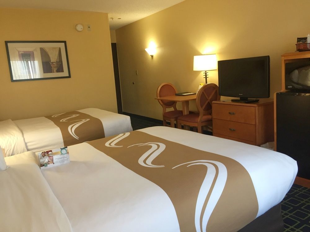 Quality Inn Placentia Anaheim Fullerton Bagian luar foto